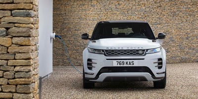 Land Rover'dan Flash Karar! İki Modelin Satışı Durduruldu