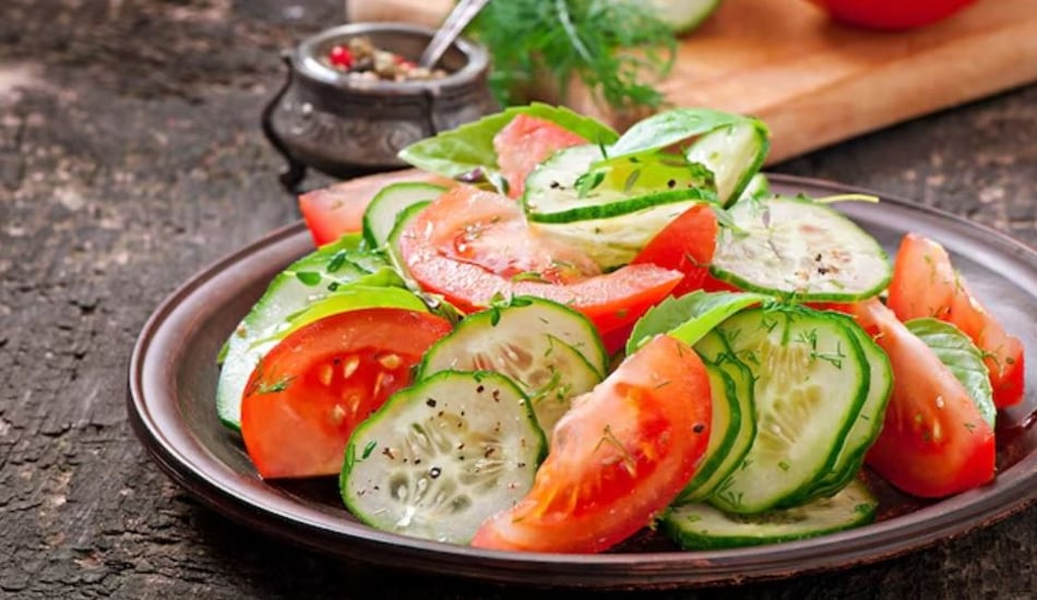 Domates Salatalık Söğüş Salata