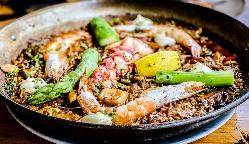 İspanyolların meşhur yemeği Paella tarifi