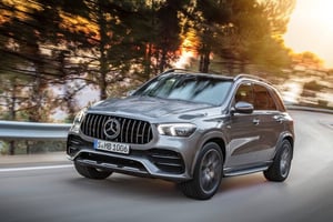 Haberler 2024 Mercedes GLE: Güçlü Performans ve Gelişmiş Teknolojilerin Buluştuğu İkonik SUV