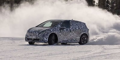 Cupra Born'dan Kar Üzerinde Test Görüntüleri