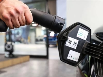 Haberler Otomotivde Sıfır Emisyonlu Gelecek: Elektrikli Araçlar ve Yeşil Mobilite