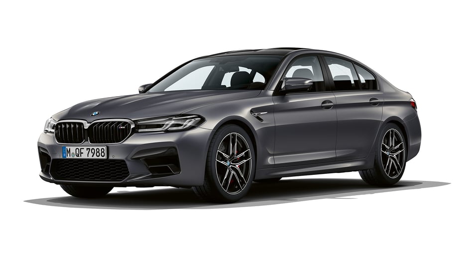 BMW M5: Güç, Performans ve Lüksün Mükemmel Birleşimi