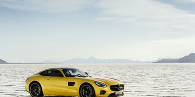 Porsche 911 vs Mercedes-AMG GT