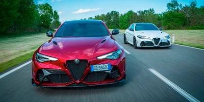 2022 Alfa Romeo Giulia GTA Özellikleri Açıklandı