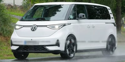 VW ID Buzz Daha Sportif Bir Tamponla Görüntülendi