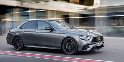 Düşük Satışlar Mercedes' in Karını da Etkiledi