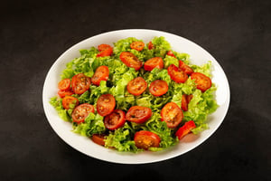 Kıvırcık ve Domates Salatası