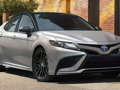 Haberler 2024 Toyota Camry: Modern Sedanın Yeniden Tanımı
