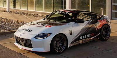 Nissan Nismo CEO'su  Yebi Bir Hibrit Spor Arabayı Onayladı