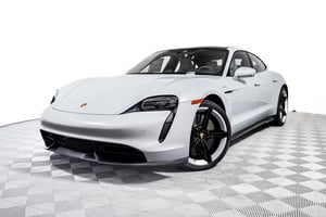 Haberler 2024 Porsche Taycan: Elektrikli Performansın Zirvesi