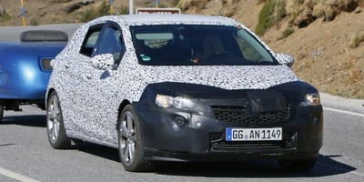 Yeni Opel Astra Testlere Başladı