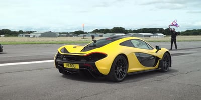 Porsche Taycan Turbo S ve McLaren P1 Yarışını Kim Kazanır [Video]