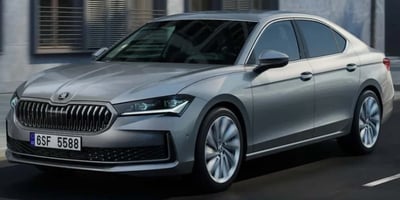 2024 Skoda Superb ve Fiyatları: İleri Teknoloji ve Mükemmel Performans