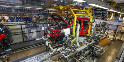 Opel, İngiltere'deki Fabrikalarını Açıyor