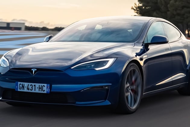 2024 Tesla Model S Plaid: Elektrikli Araç Sınırlarını Zorluyor