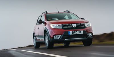 2021 Dacia Sandero Hibrit Fiyatı ve Özellikleri Ne Olacak