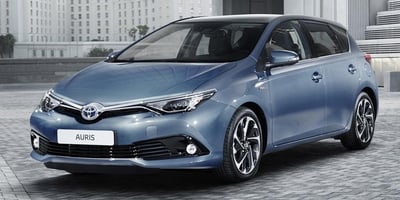 2015 Toyota Auris Yenileniyor