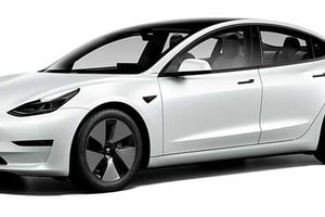 Elektrikli Arabalar Tesla, Yeni Elektrikli Araç Modeli "Model 3 Long Range" ile Piyasayı Sallıyor