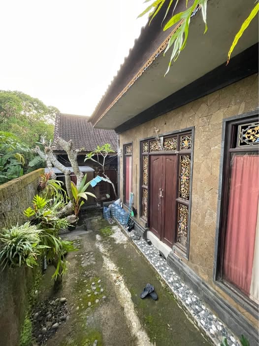 2BR House – Abiansemal – Spacious Carport