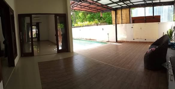 4BR Villa – Jimbaran – Pool and Garage