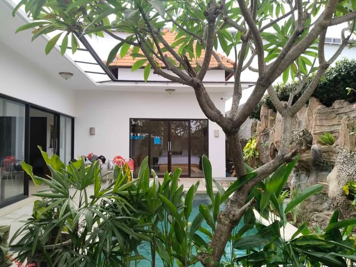 3BR Villa – Sanur – Shared pool