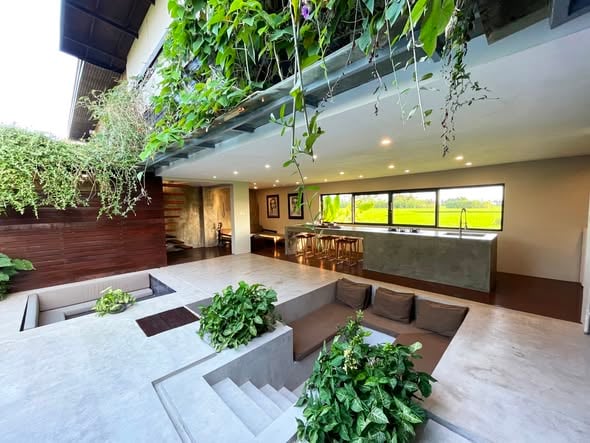 3BR Villa – Near Pigstone Beach – Bright interiors