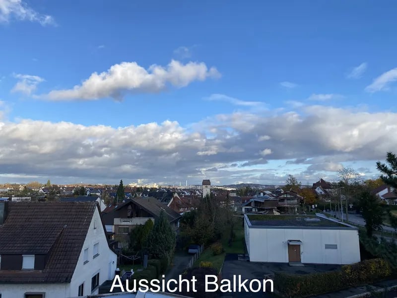 4BR Attic Apartment – Böblingen – Large Balcony