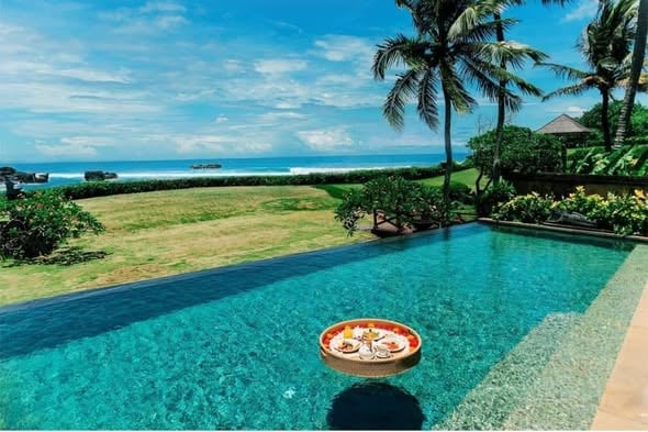 4BR Villa – Cemagi – Beachfront estate