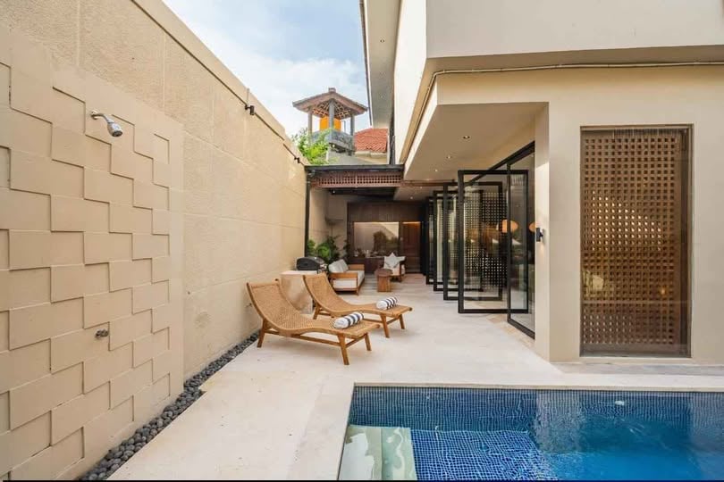 3BR Villa – Umalas Bumbak – Private pools and garden