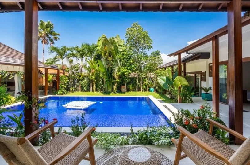 Hotel with 16 Rooms – Kuta – Strategic Location