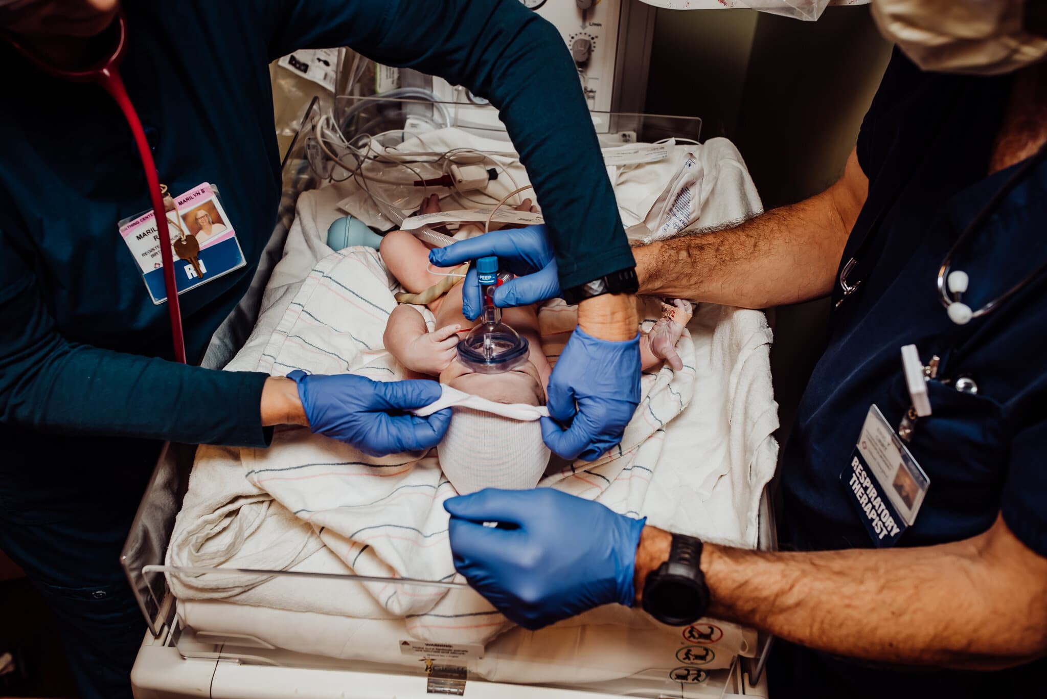 MaineBirthPhotographerMidwifeWatertubdelivery49.jpg