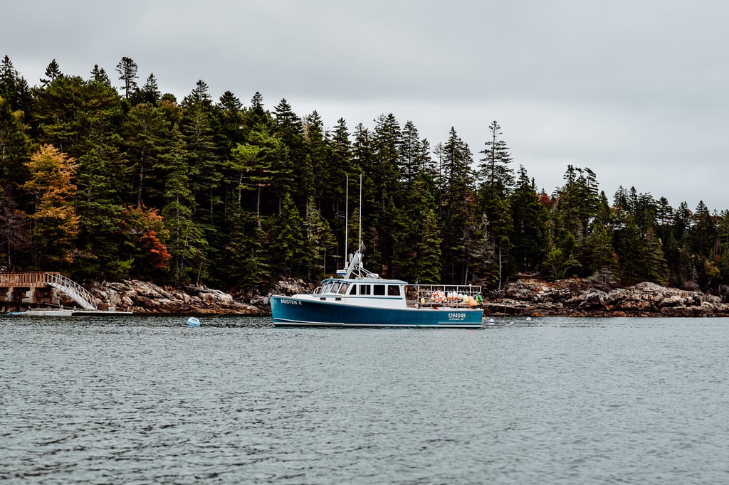 Mister E Boat Isleford, Maine