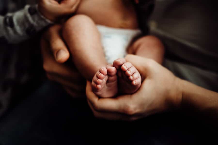 Maine-birth-photographer-midwife-doula-homebirth-52.jpg