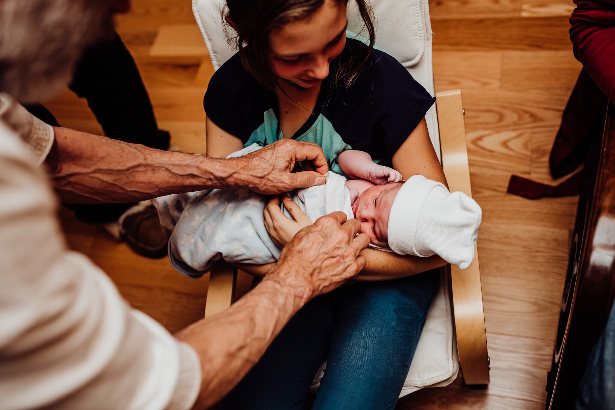 At home water bath tub birth labor delivery midwife baby story-42.jpg