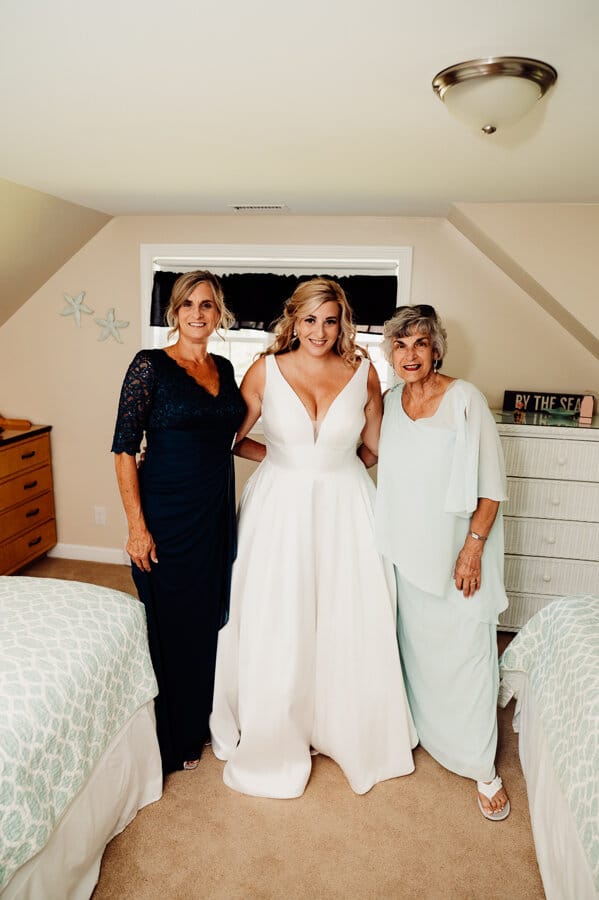 Maine wedding photography Boothbay harbor mine oyster