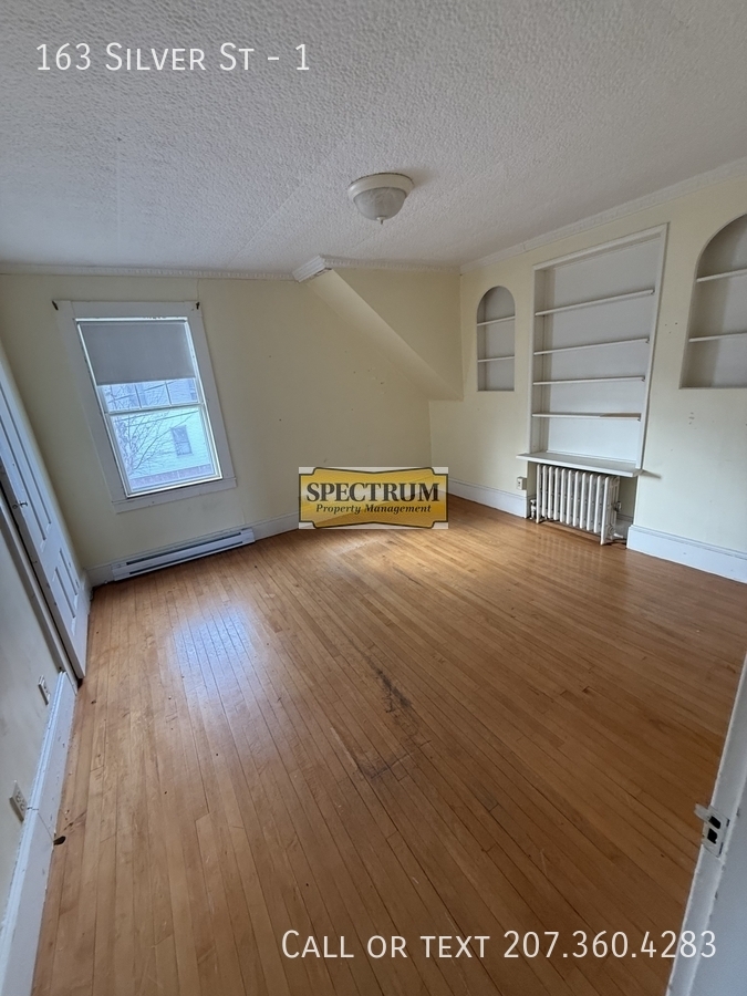 Commercial For Lease – 163 Silver St – 4,282 SF