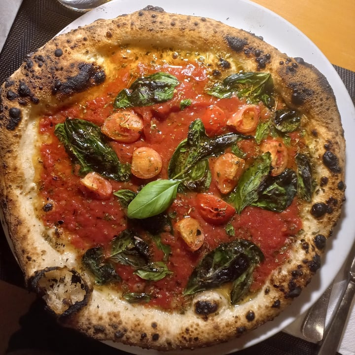 Pizzeria BARBATO Follina, Italy Pizza marinara Review abillion