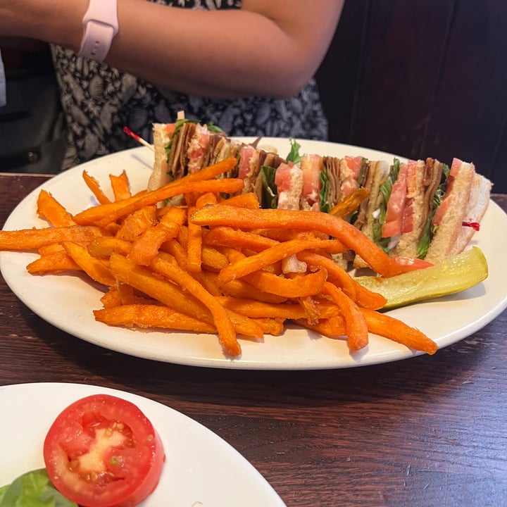 Chicago Diner Boystown, Chicago, United States smoked tofu club Review