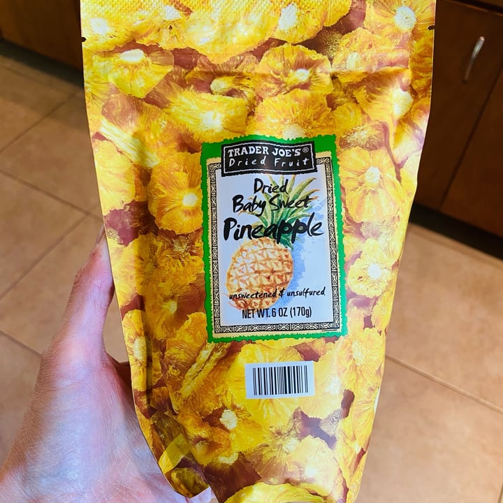 Trader Joe's Dried Baby Sweet Pineapple Review abillion