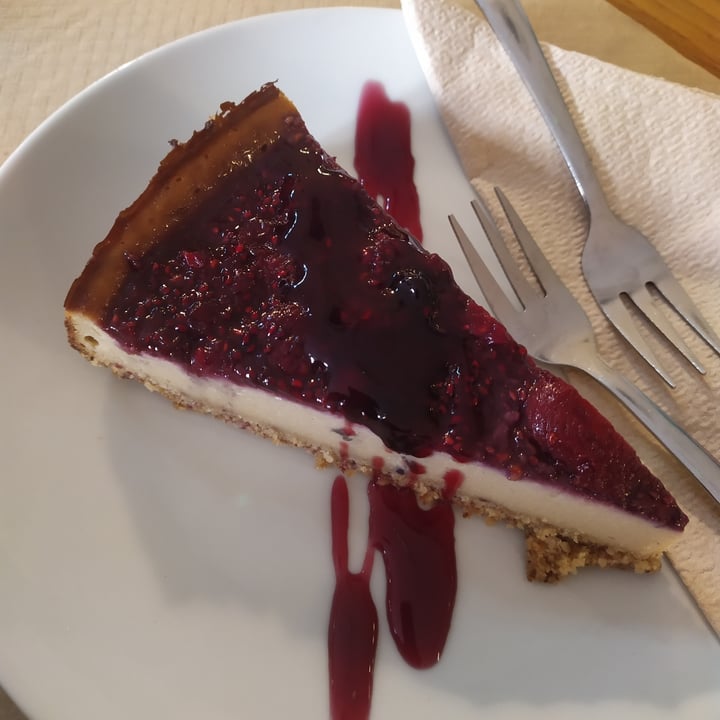Café Madrigal València, Spain Cheesecake con frutos rojos Review abillion