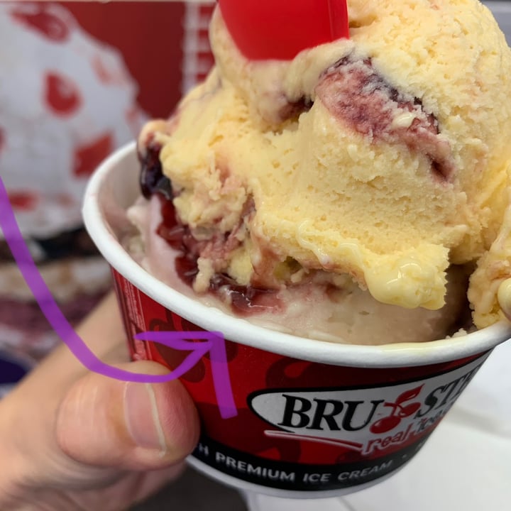 Bruster's Real Ice Cream Bloomington, United States White Raspberry