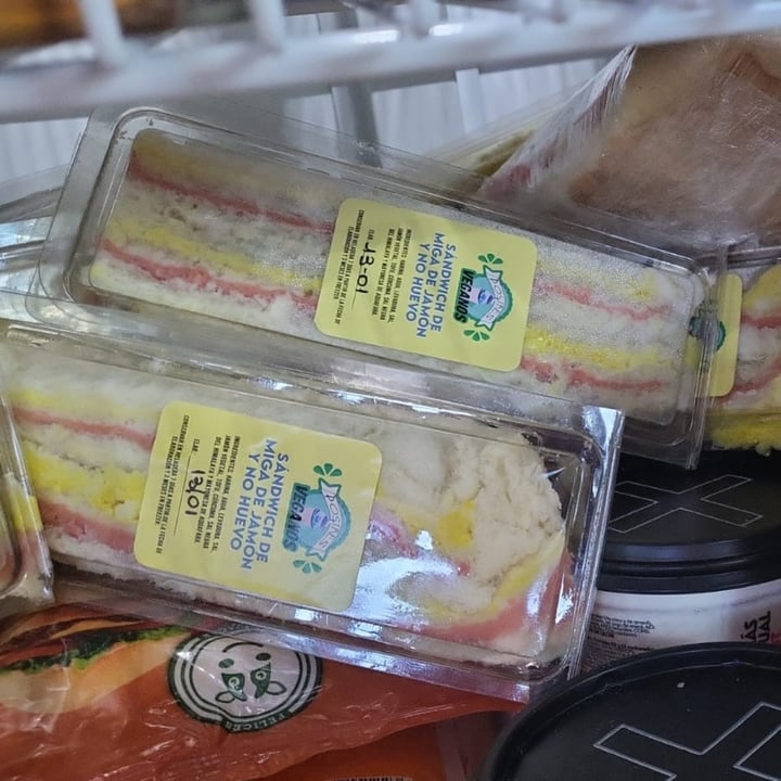 Postres veganos adrogue Sandwich de miga Review abillion