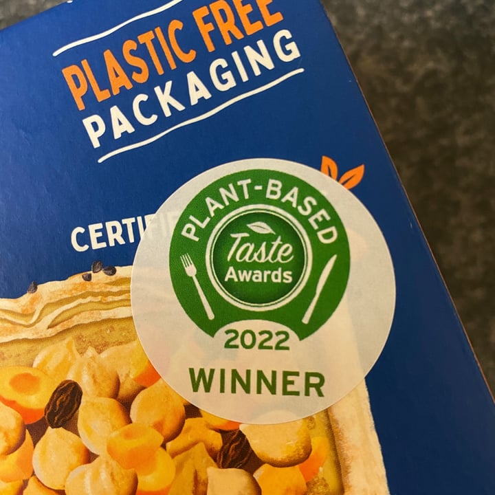 Clive’s Coronation Chickpea Puff Pie Review abillion