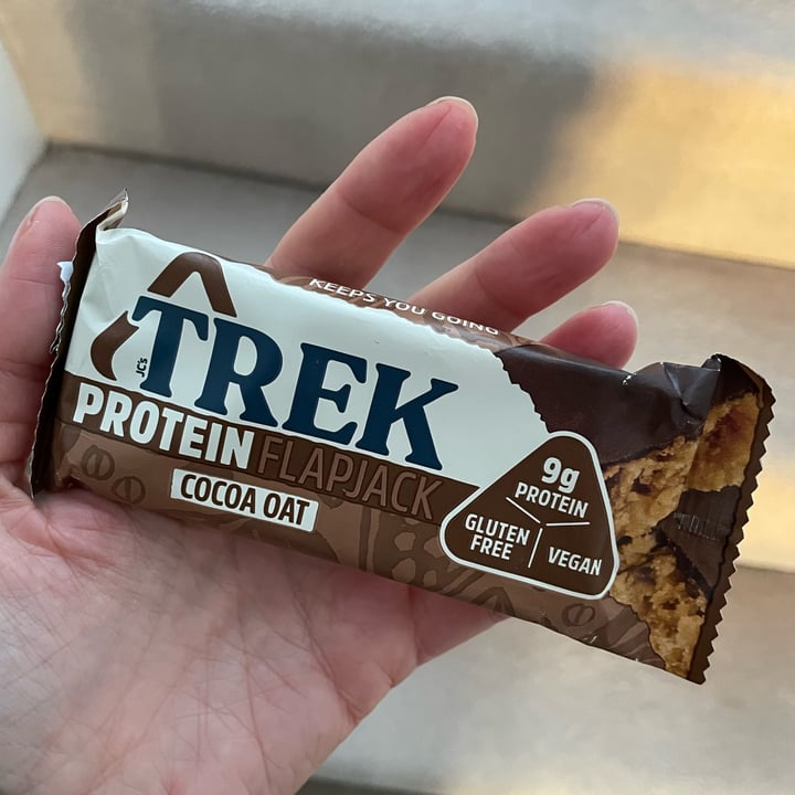 TREK Cocoa Oat Protein Flapjack Review abillion