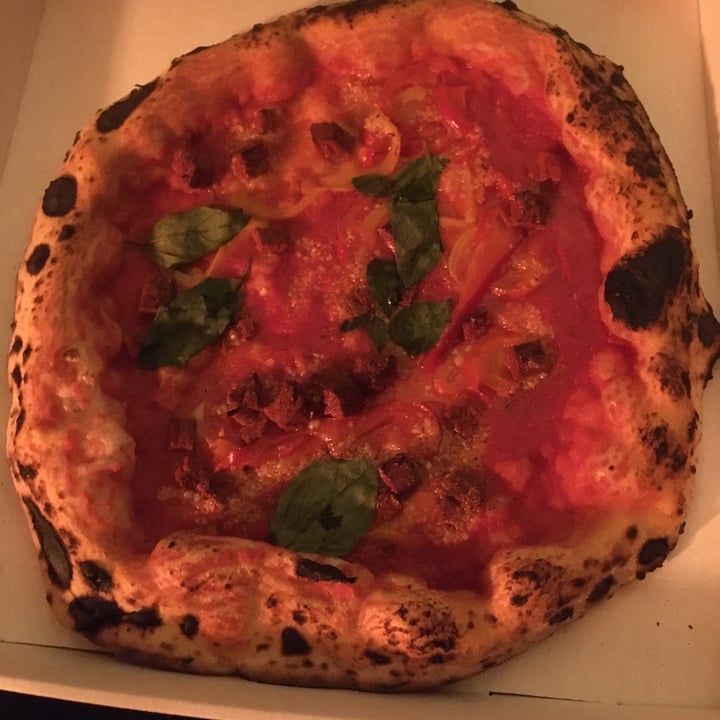 Bufala Di Londra United Kingdom pizza marinara with peppers Review