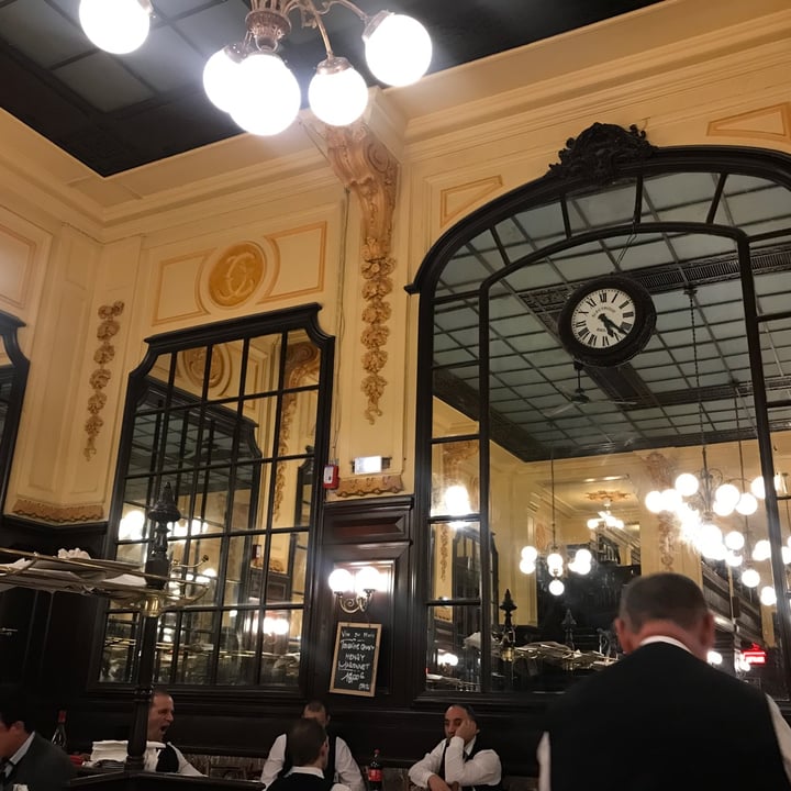 Le Bouillon Chartier spaghetti con vegetales Reviews abillion