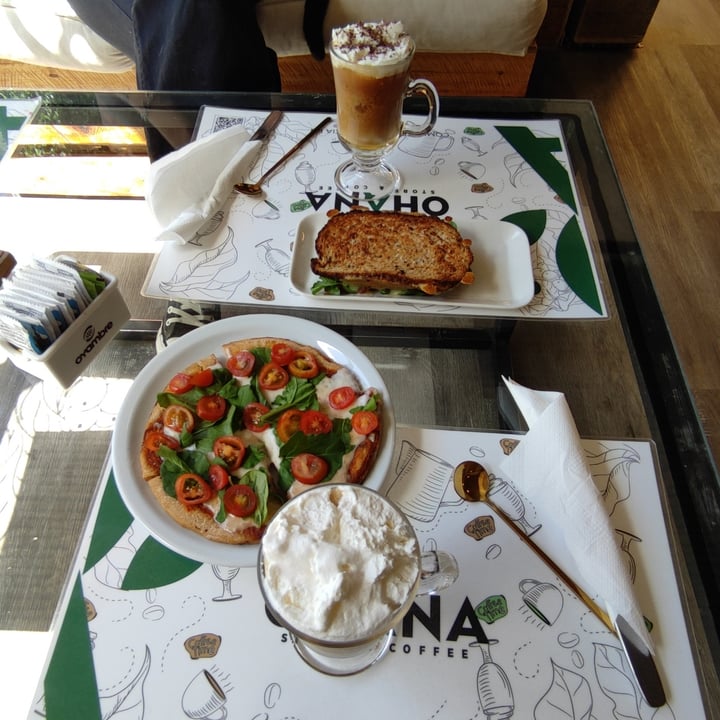 photo of Ohana Store & Coffee Pizza De Quinoa Con Muzzalmendra shared by @julbe on  20 Feb 2023 - review