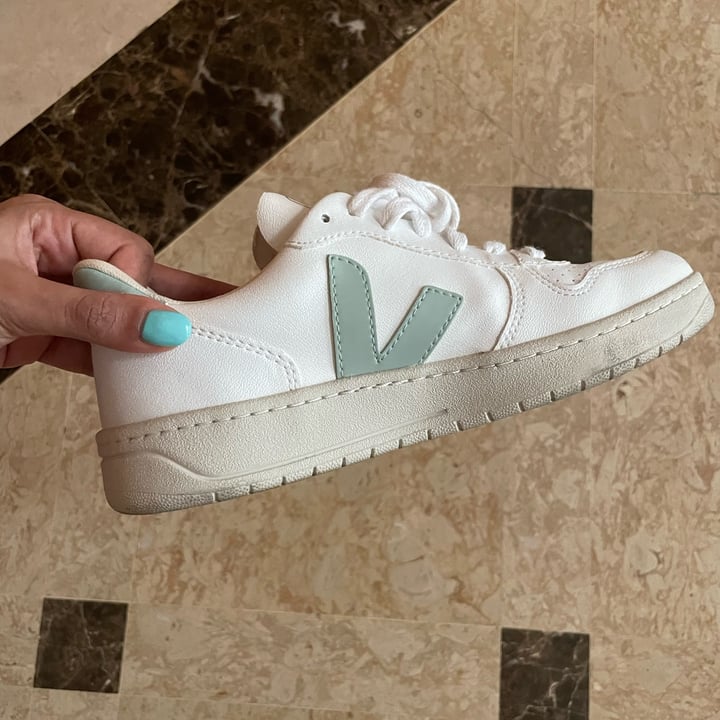 Veja V10 CWL Review abillion
