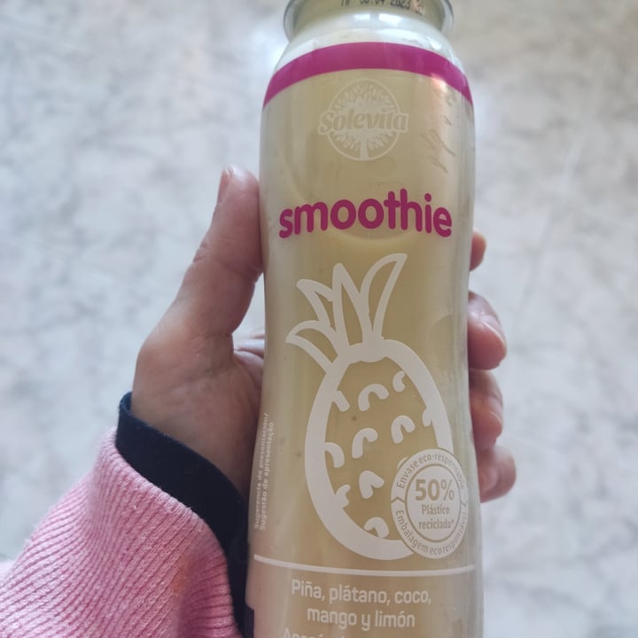 photo of Solevita Smoothie piña, plátano, coco, mango y limón shared by @helenayguido on  06 May 2023 - review